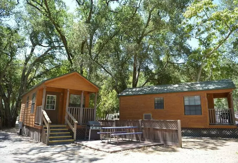 Hotelli Morgan Hill Rv Resort   Campsite