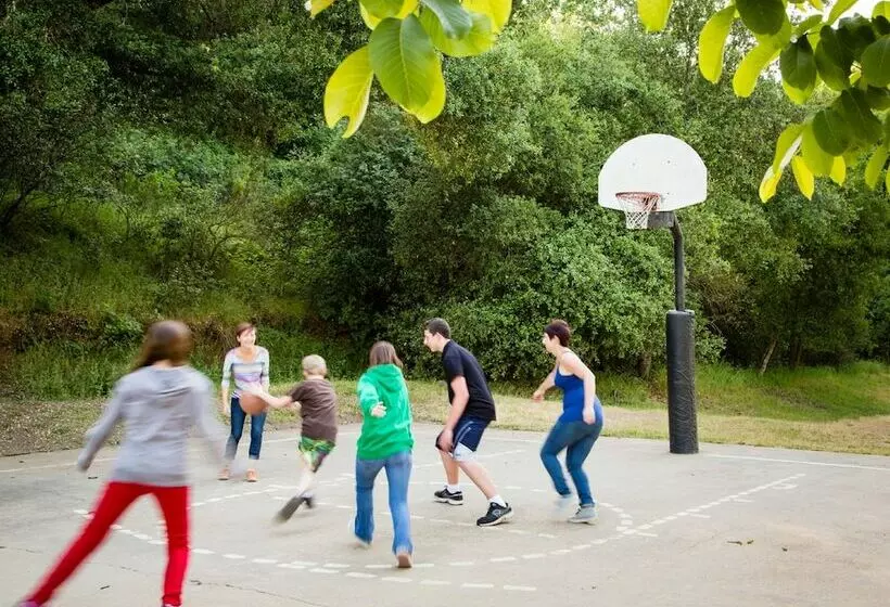 Hotelli Morgan Hill Rv Resort   Campsite