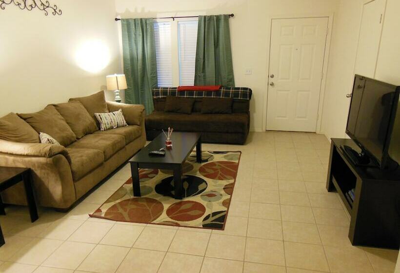 Hotel Desert Trails Luxury Suites