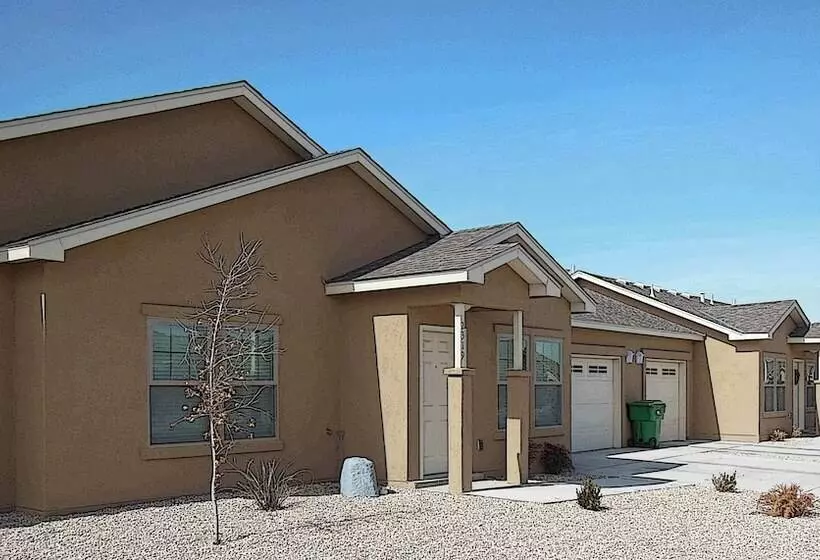 Hotelli Desert Trails Luxury Suites