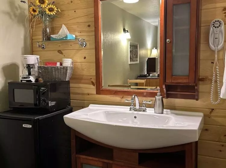 ホテル Mt Gardner Inn