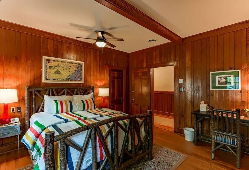 酒店 The Lodge On Lake Lure