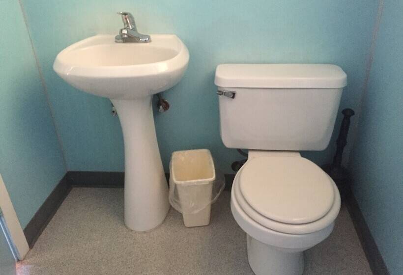 モーテル Dunsmuir Lodge