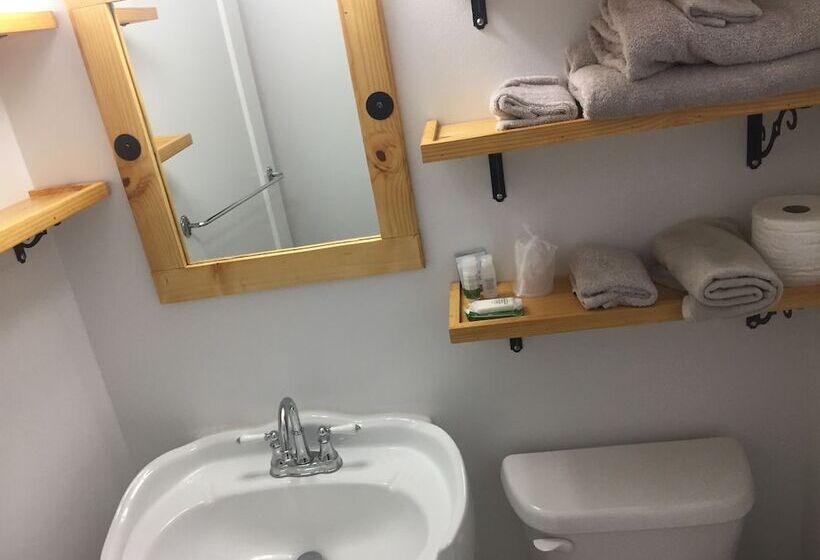 モーテル Dunsmuir Lodge