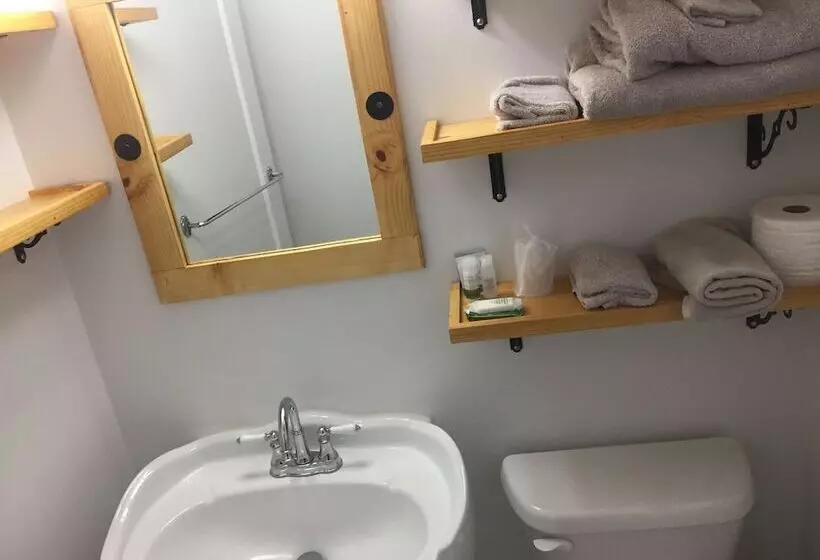 Motelli Dunsmuir Lodge