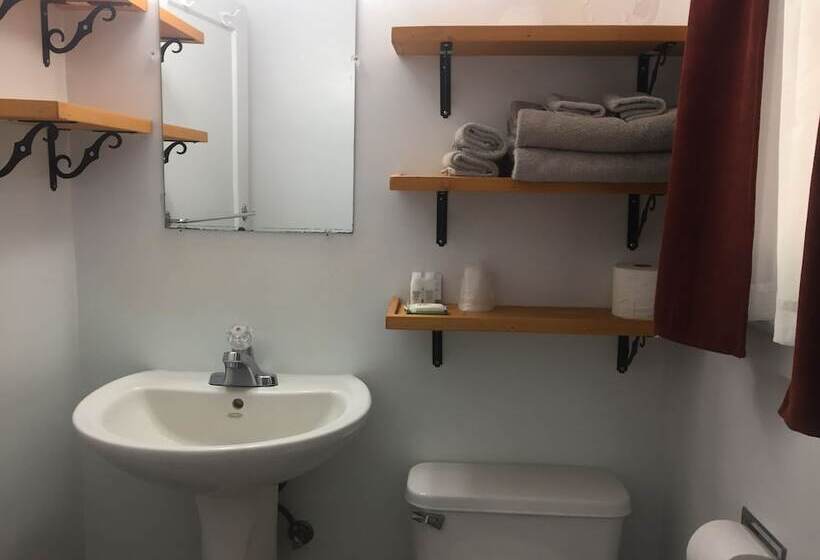 モーテル Dunsmuir Lodge