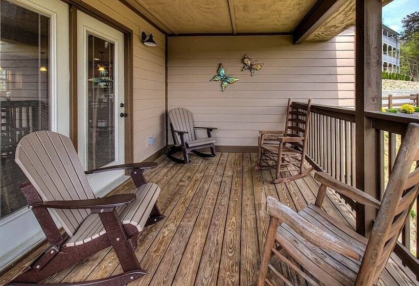 Bear Cove Falls #4133