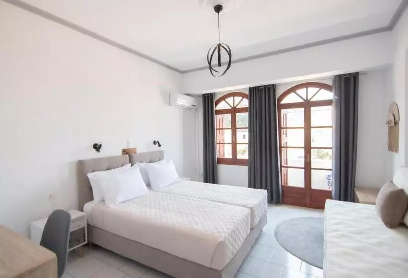 هتل Iro S Residence