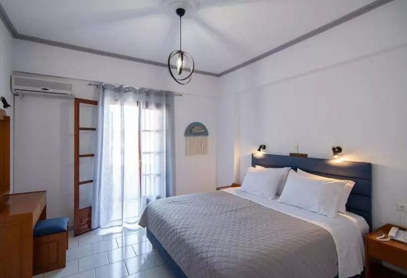 هتل Iro S Residence