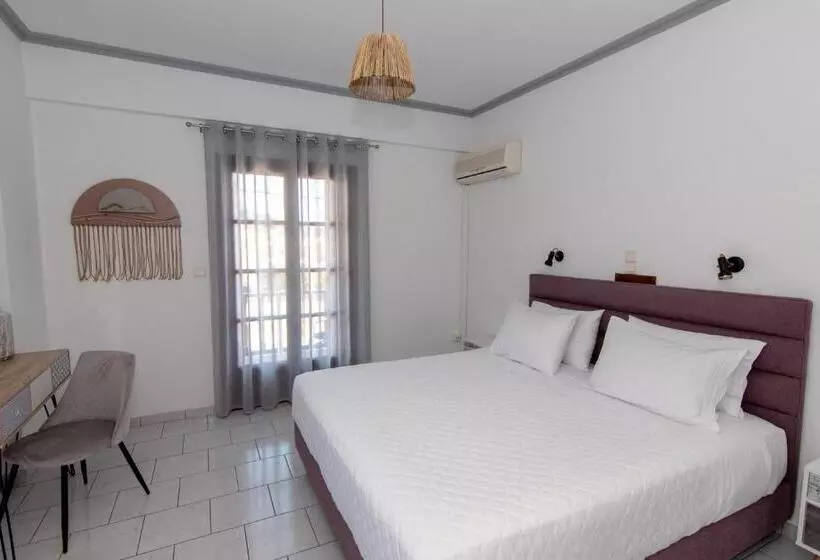 هتل Iro S Residence