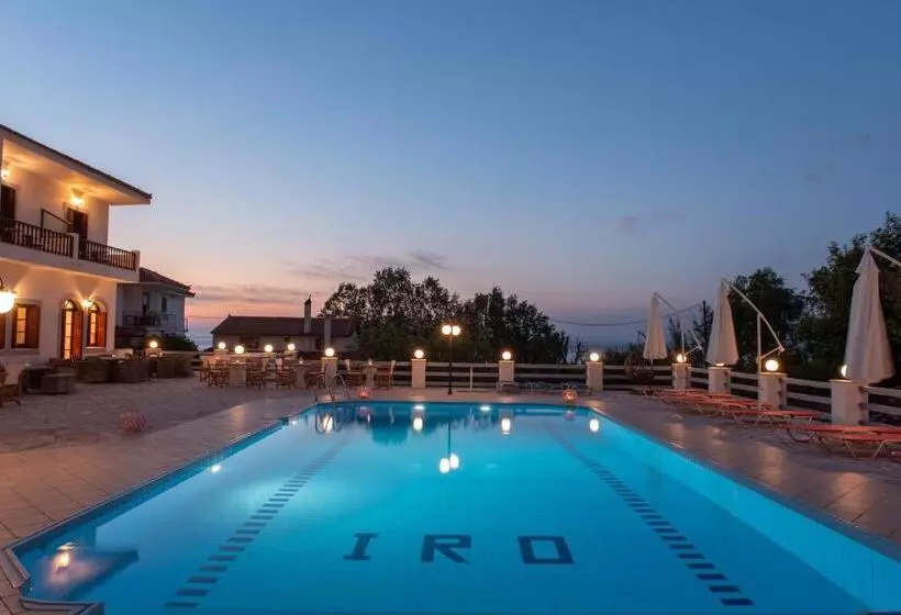 هتل Iro S Residence