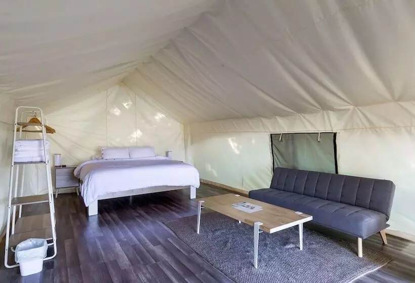 ホテル Tammah   Yellowstone   Glamping