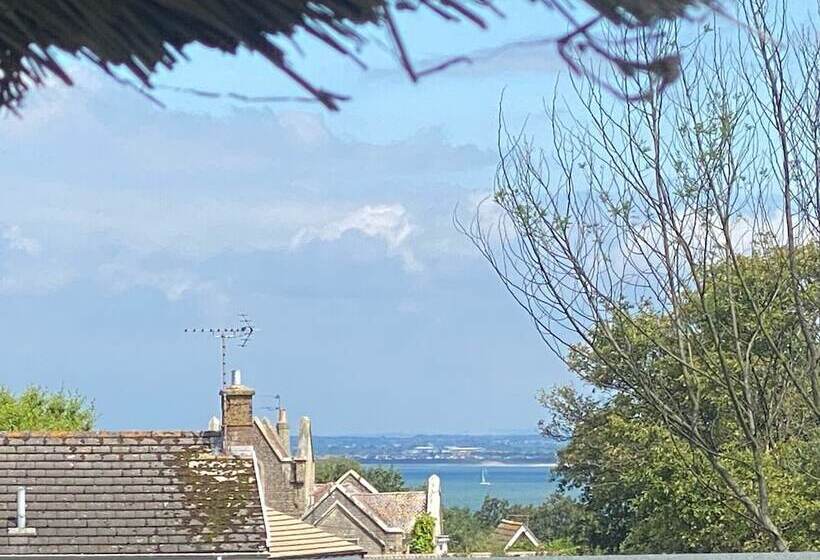 Stone Cottages With Garden And Parking