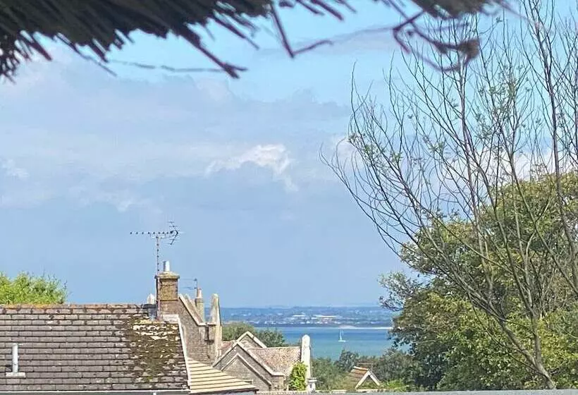 Stone Cottages With Garden And Parking