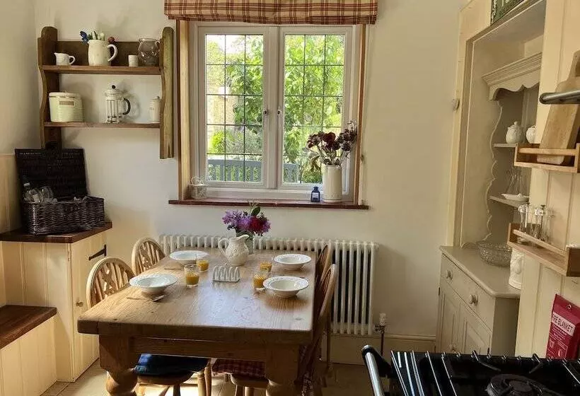 Stone Cottages With Garden And Parking