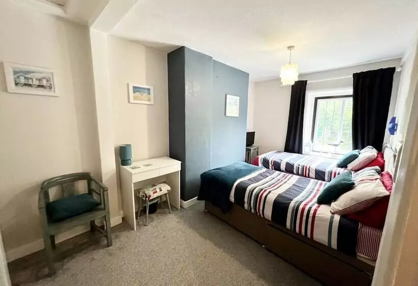 Stone Cottages With Garden And Parking