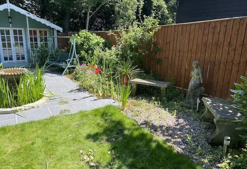 Stone Cottages With Garden And Parking
