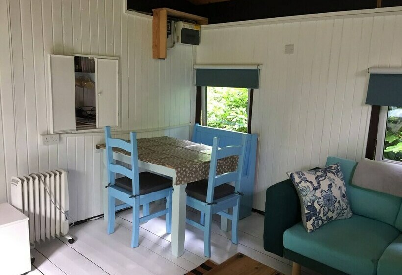 Caban Bach  The Little Cabin Cosy Cabin With Huge Sunny Deck