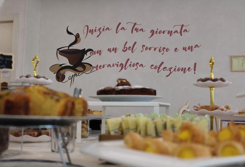 مسافرخانه Royal Plaza