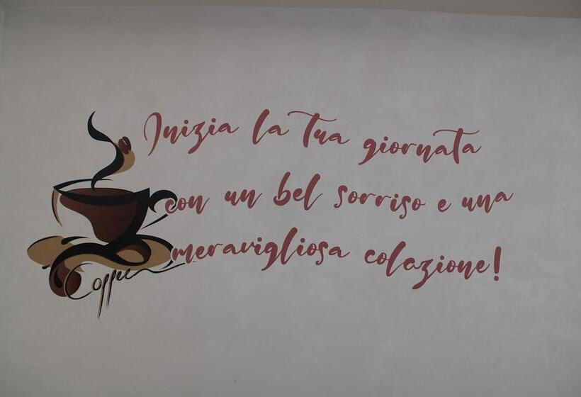 مسافرخانه Royal Plaza