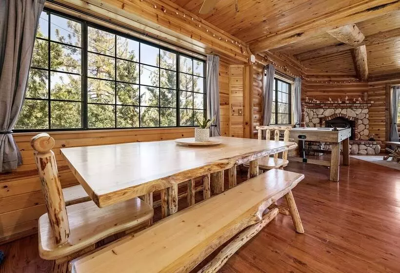 Amelie S Chalet