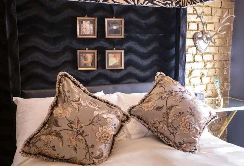 تختخواب و صبحانه The Music Fable