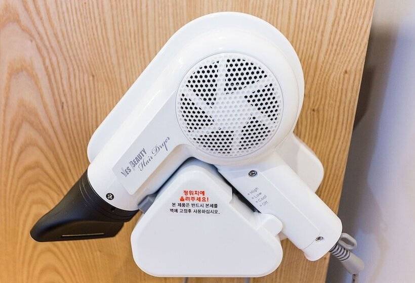 فندق على الطريق Geumjeong Band