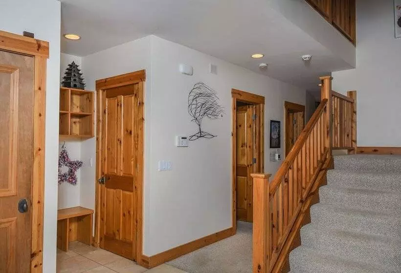 Ski Chalet