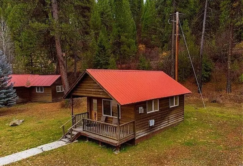 Southfork Lodge Cabin 3