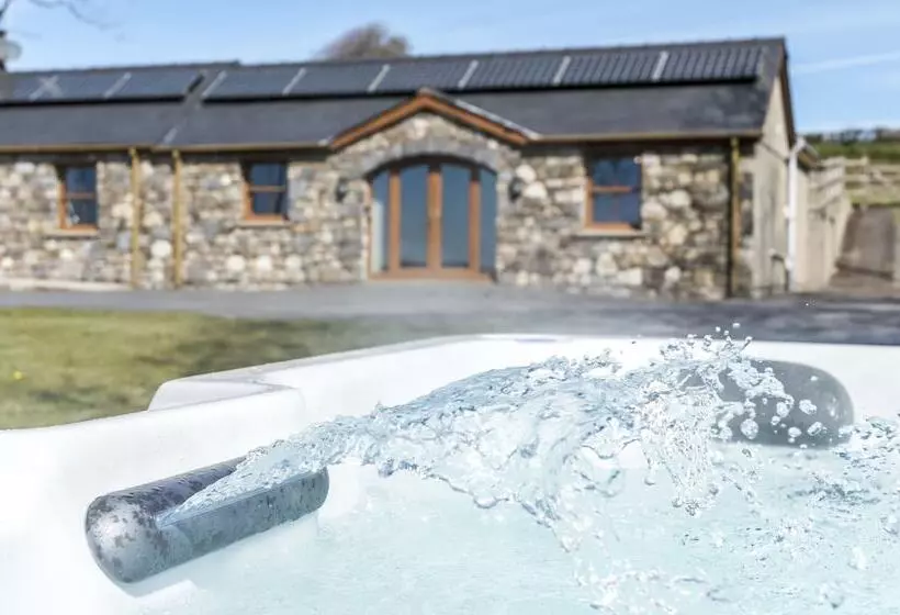 The Beacon   3 Bed   Ludchurch