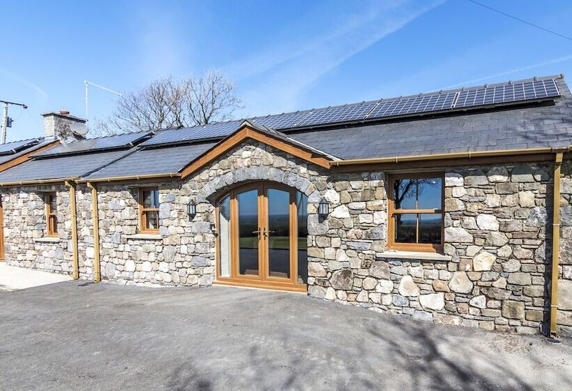 The Beacon   3 Bed   Ludchurch