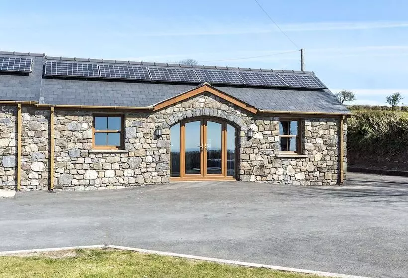 The Beacon   3 Bed   Ludchurch