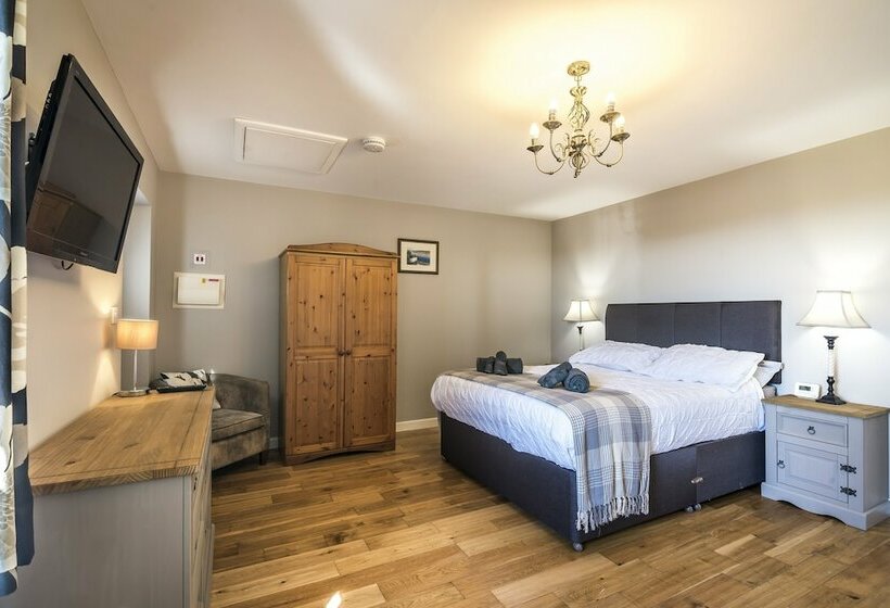 The Beacon   3 Bed   Ludchurch