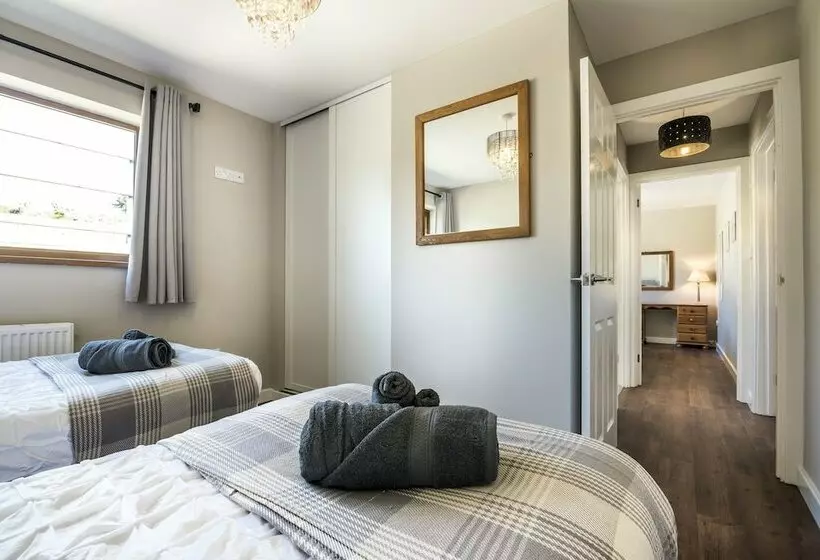 The Beacon   3 Bed   Ludchurch