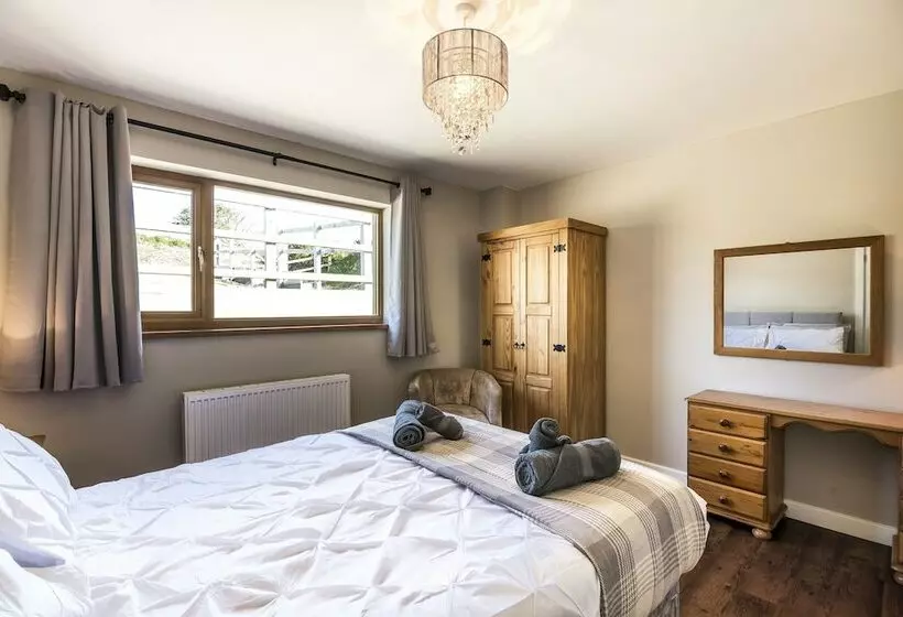 The Beacon   3 Bed   Ludchurch