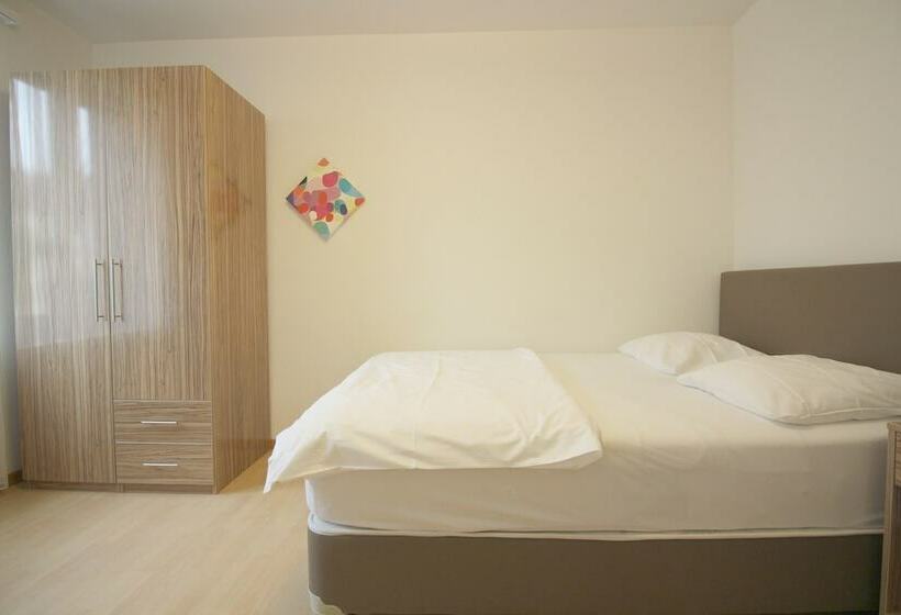 Apartments Swiss Star Aussersihl