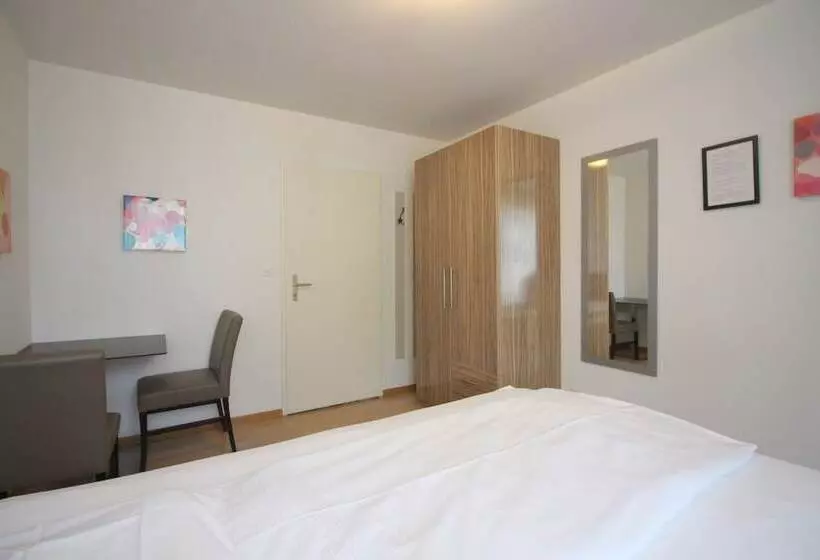 Apartments Swiss Star Aussersihl