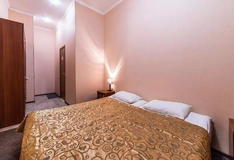 Hotelli Bolshoy 19 Mini