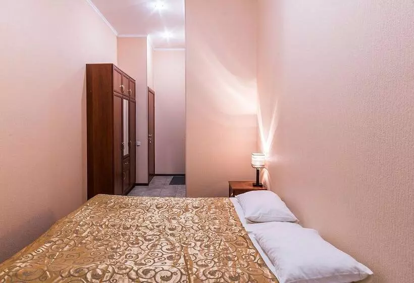 Hotelli Bolshoy 19 Mini