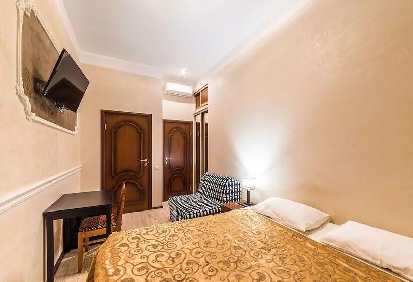 Hotelli Bolshoy 19 Mini