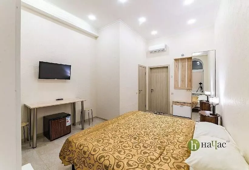 Hotelli Bolshoy 19 Mini