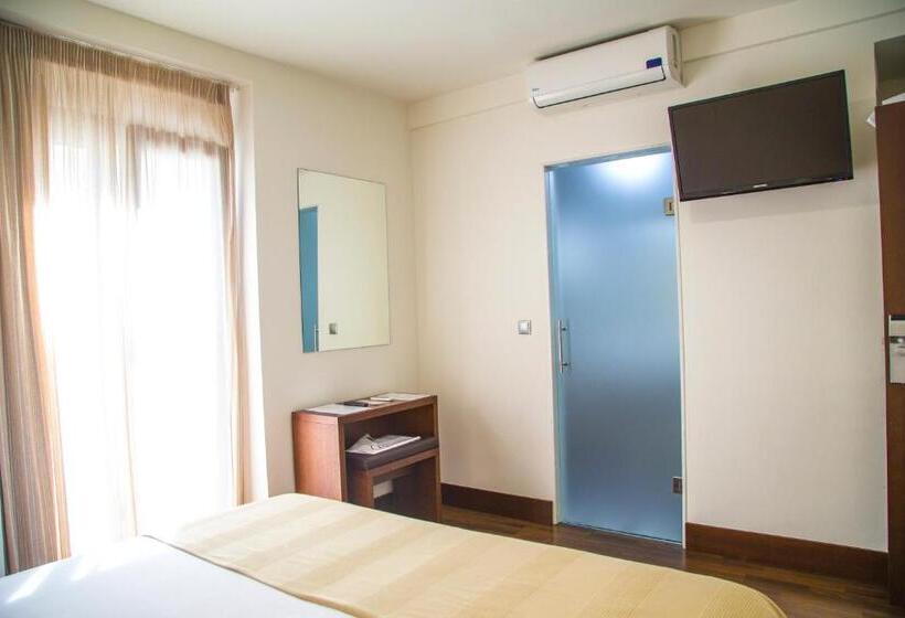 Hotel Cordoba Carpe Diem