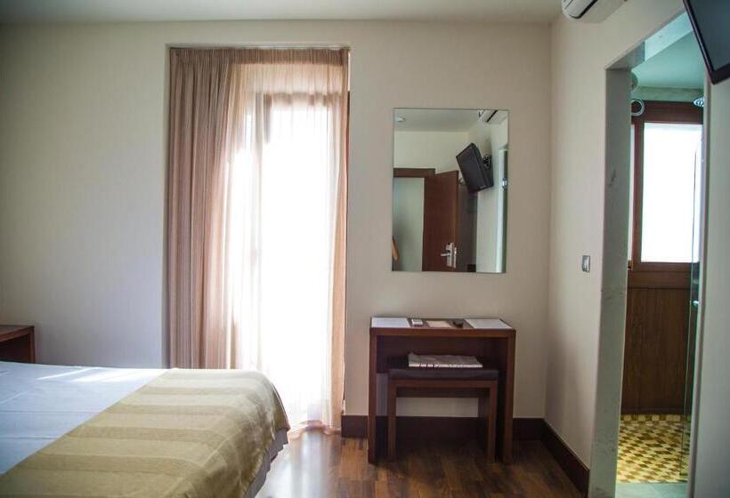 Hotel Cordoba Carpe Diem