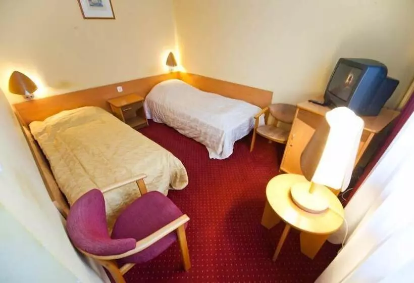 Отель Hostel Malinowski City