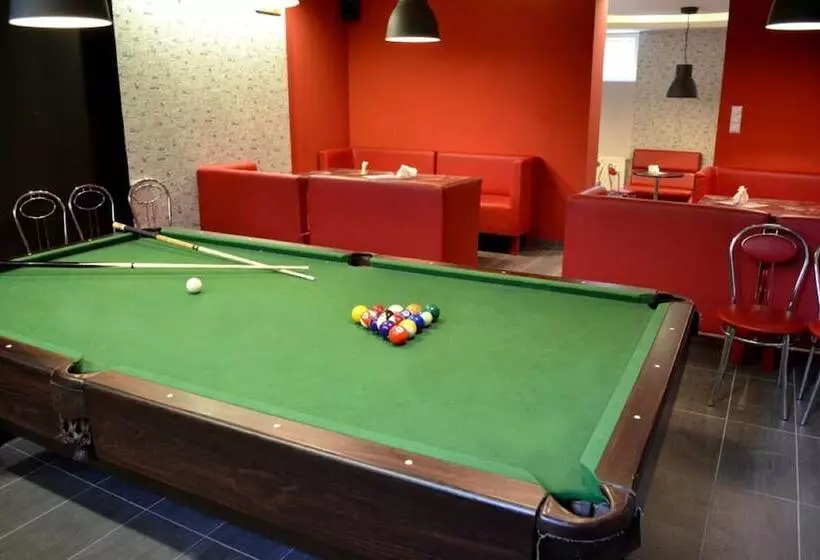 Отель Hostel Malinowski City