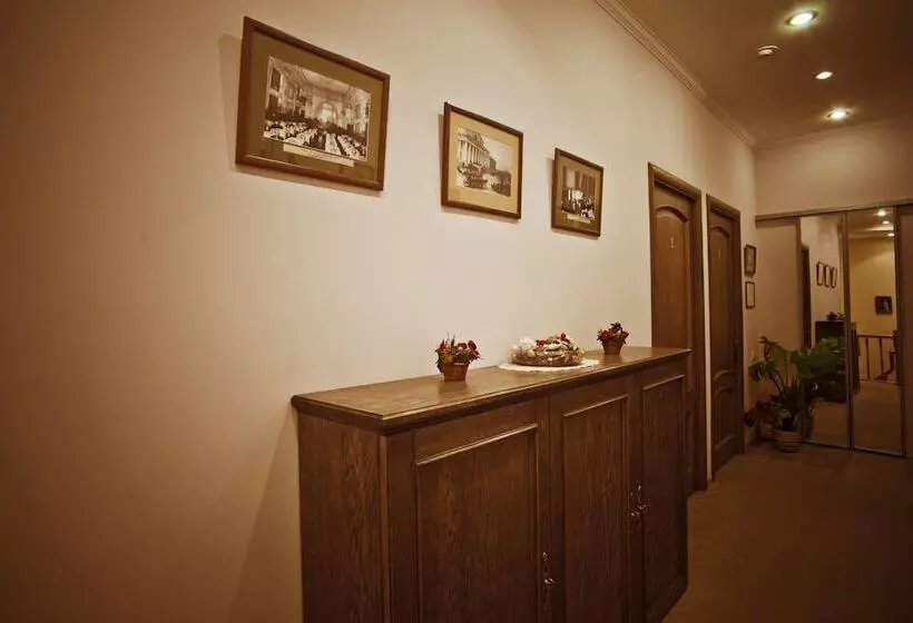 ホテル Kholstomer