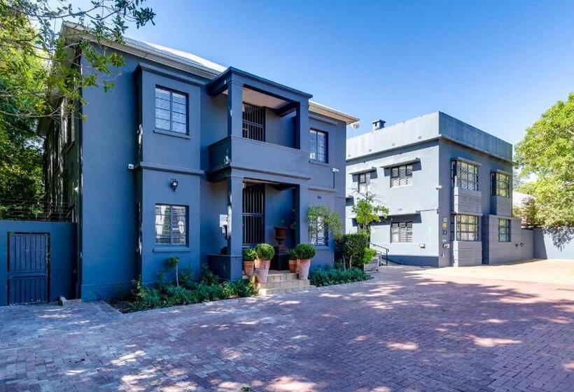 فندق Life & Leisure Boutique Guesthouse