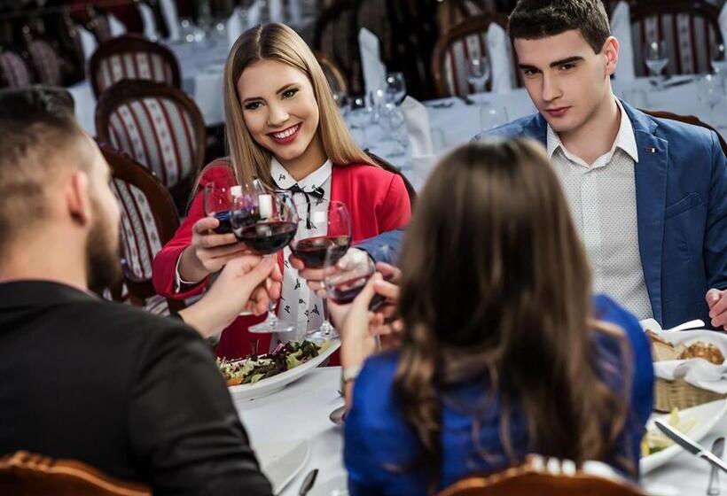 هتل Lord   Warsaw Airport