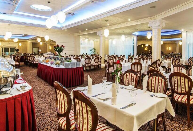 هتل Lord   Warsaw Airport