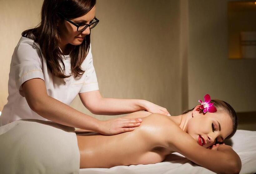 هتل Lord   Warsaw Airport